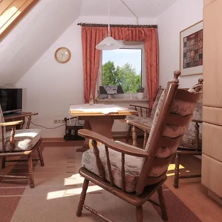 Janssen Apartment *